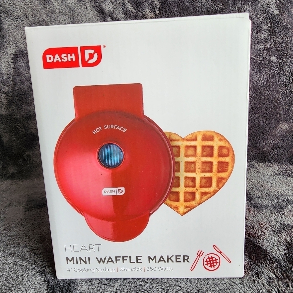 New DASH Red Heart Mini Waffle Maker